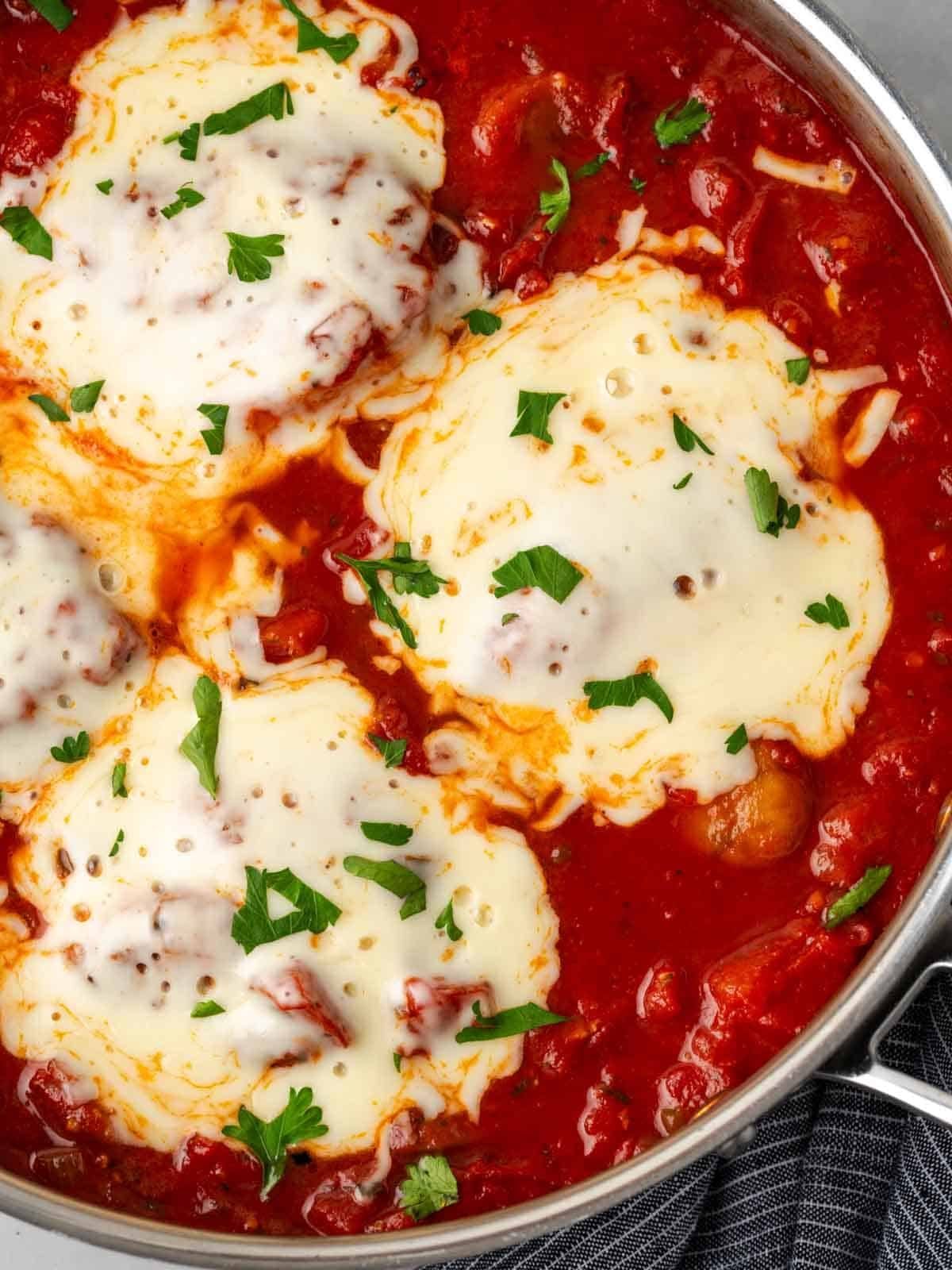 Baked Chicken Marinara for a Weeknight Skillet