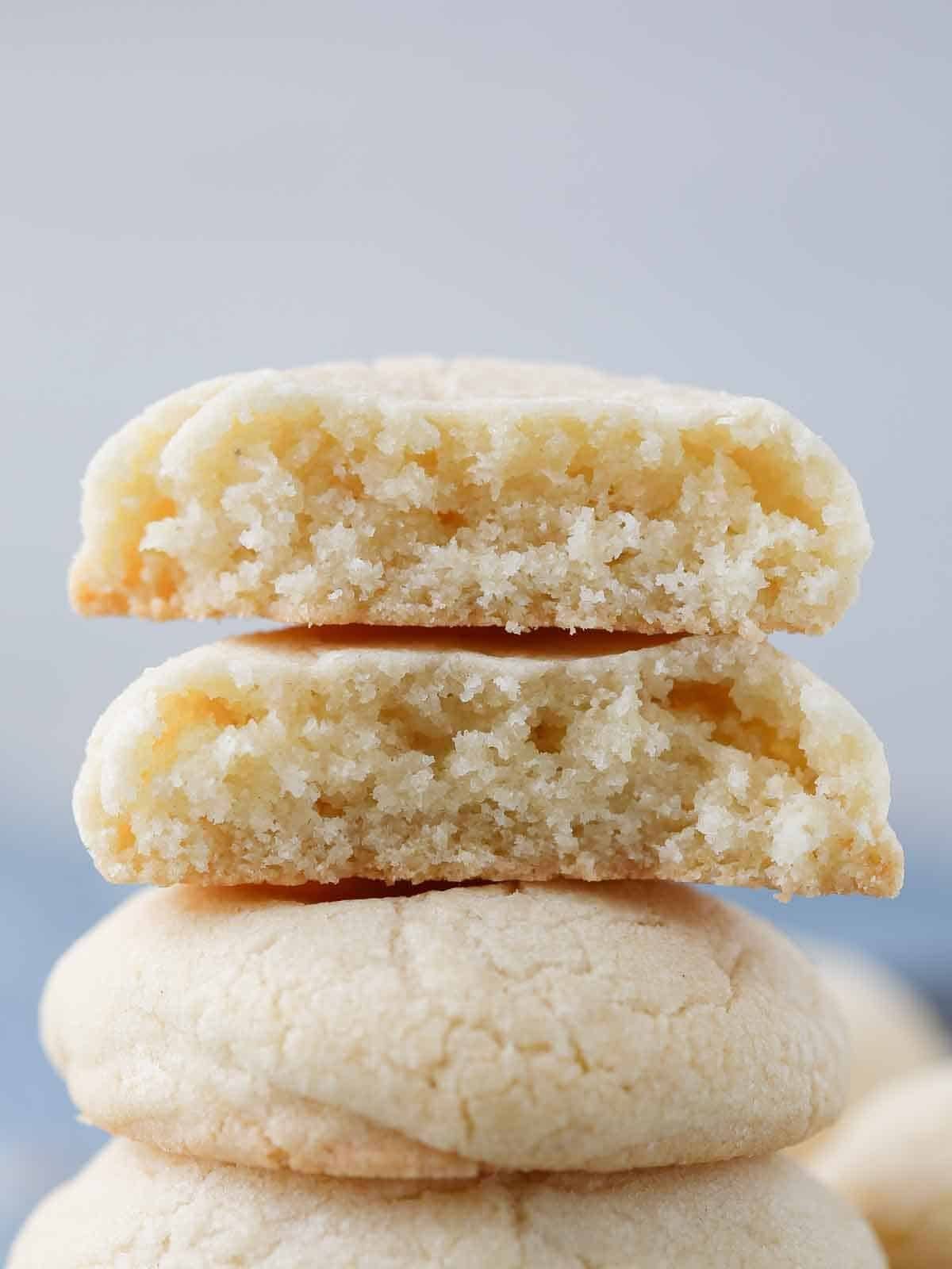 Chewy Sugar Cookie with a Soft Middle