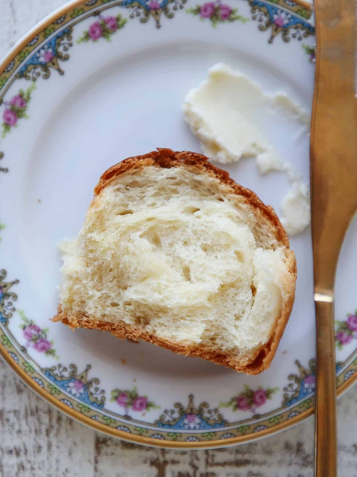 Dinner Roll Baked Until the Tops Set
