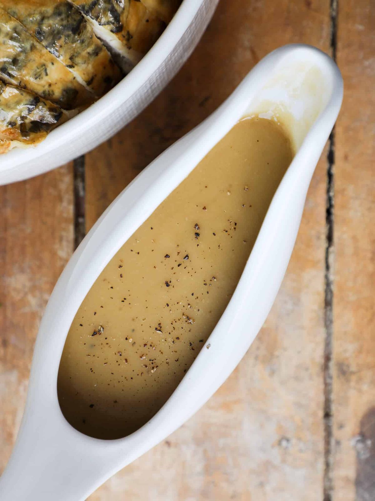 How to Make Gravy from Drippings for the Home Table
