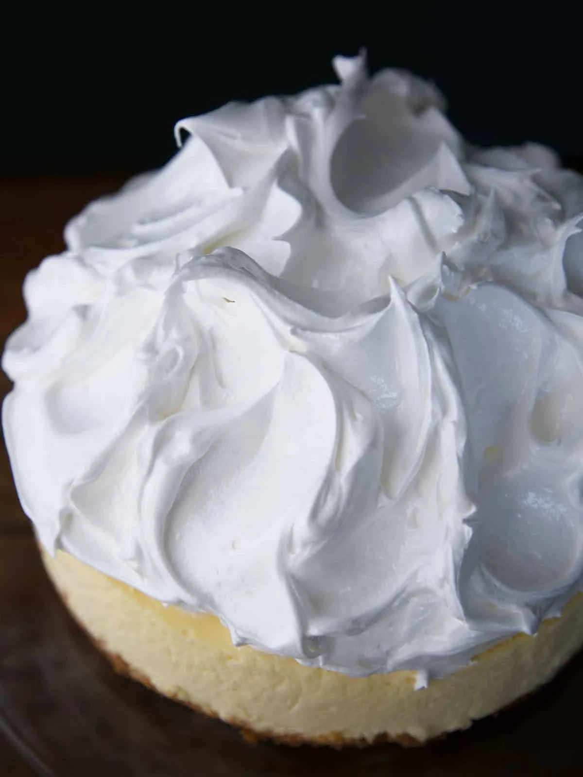 Marshmallow Frosting for a Smooth Finish