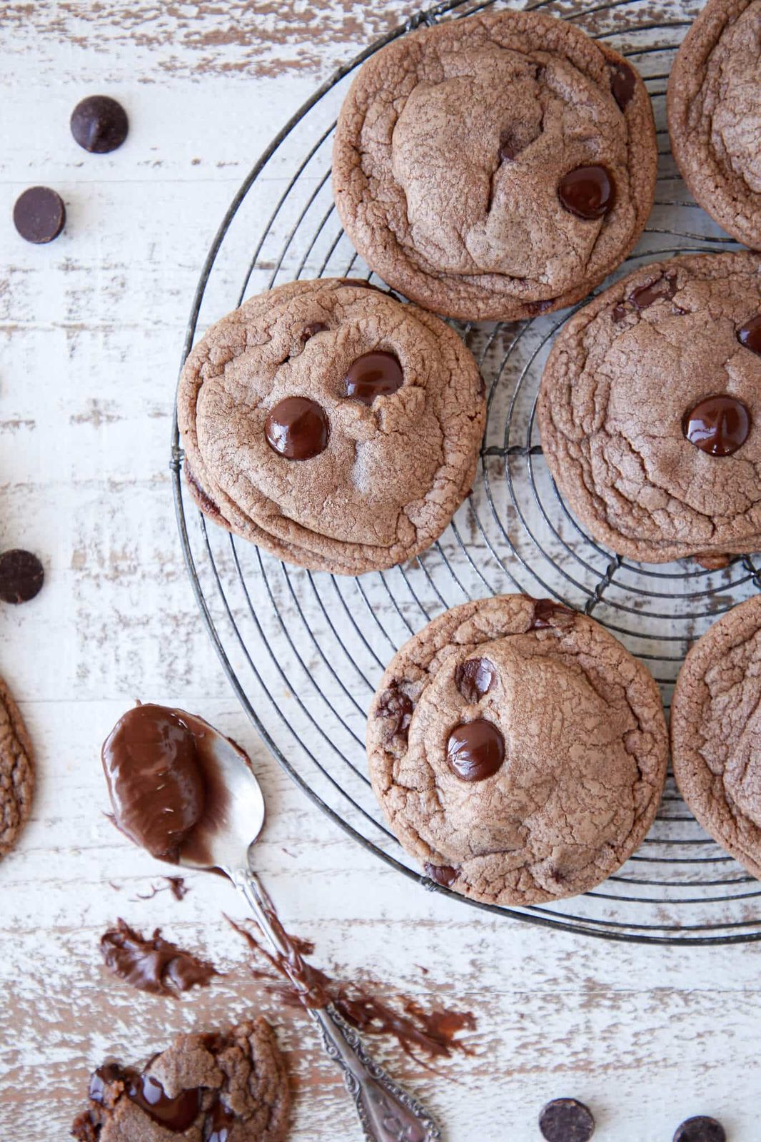 Nutella Cookies Baked Until the Edges Set