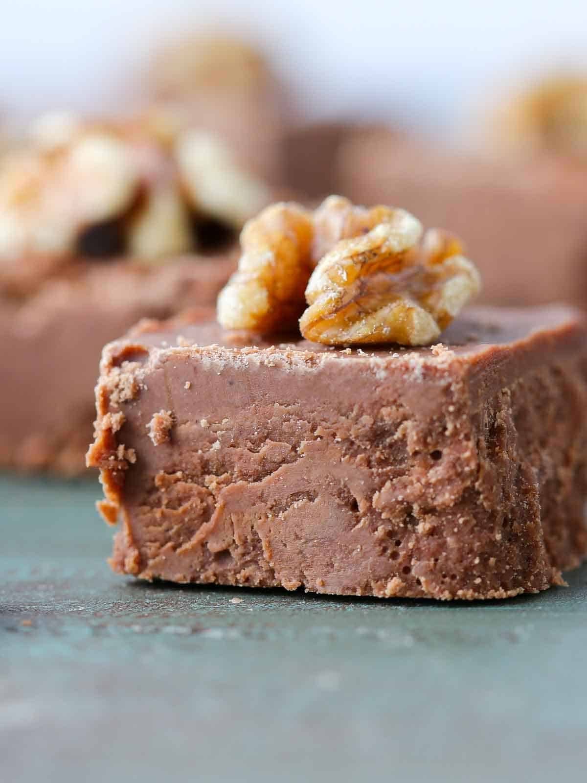 Old Fashioned Chocolate Fudge for the Home Table