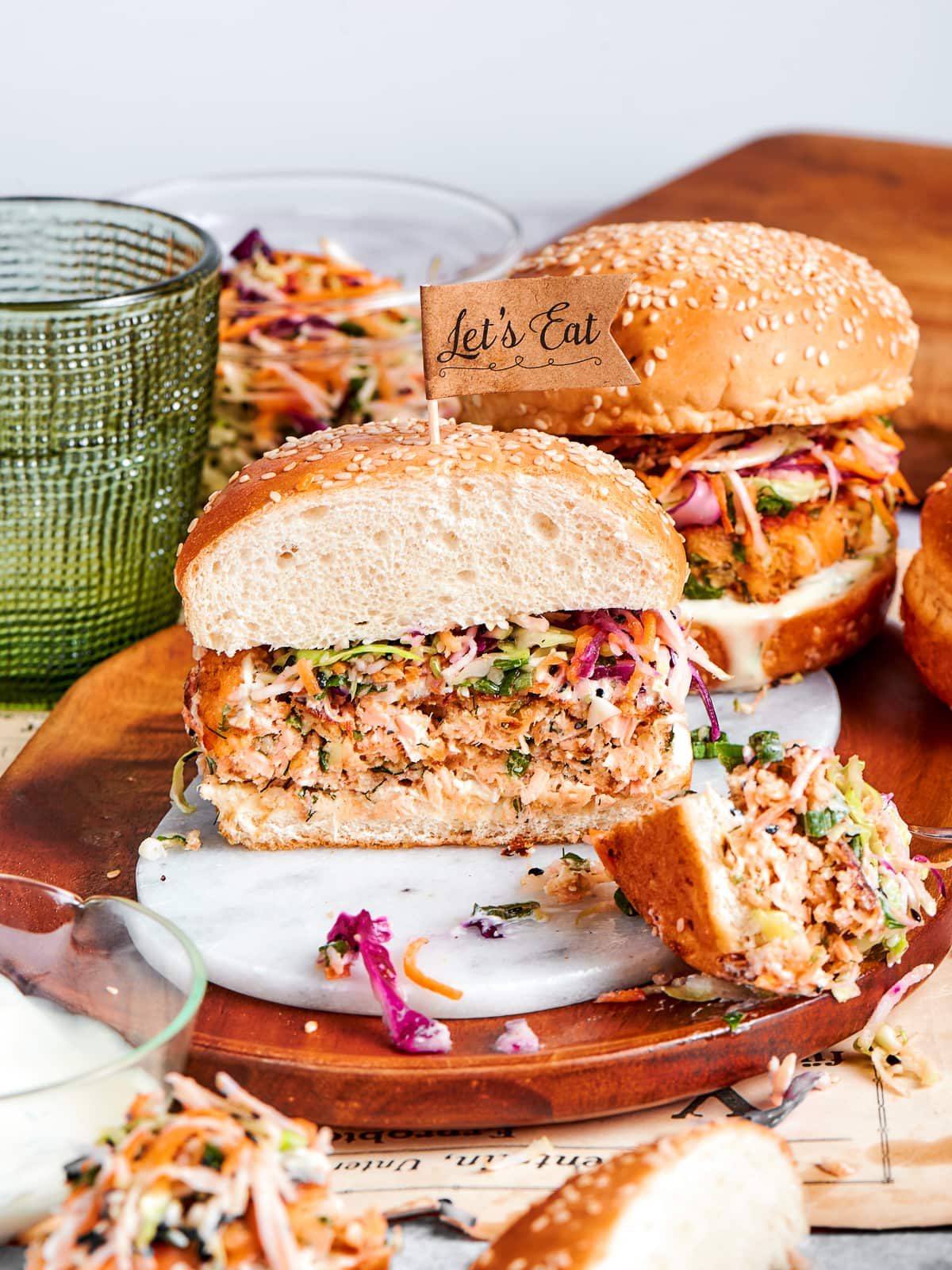 Salmon Burgers with a Clear Method