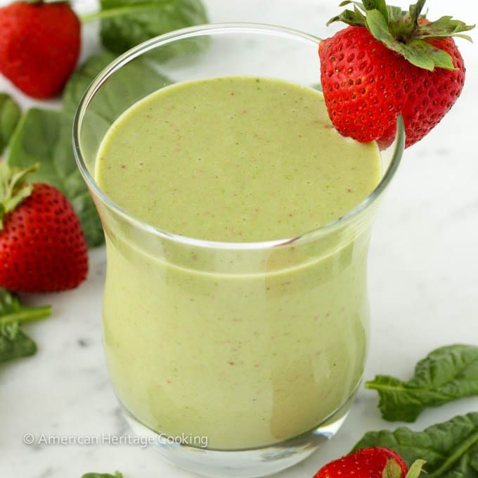 Strawberry Banana Spinach Smoothie for the Home Table