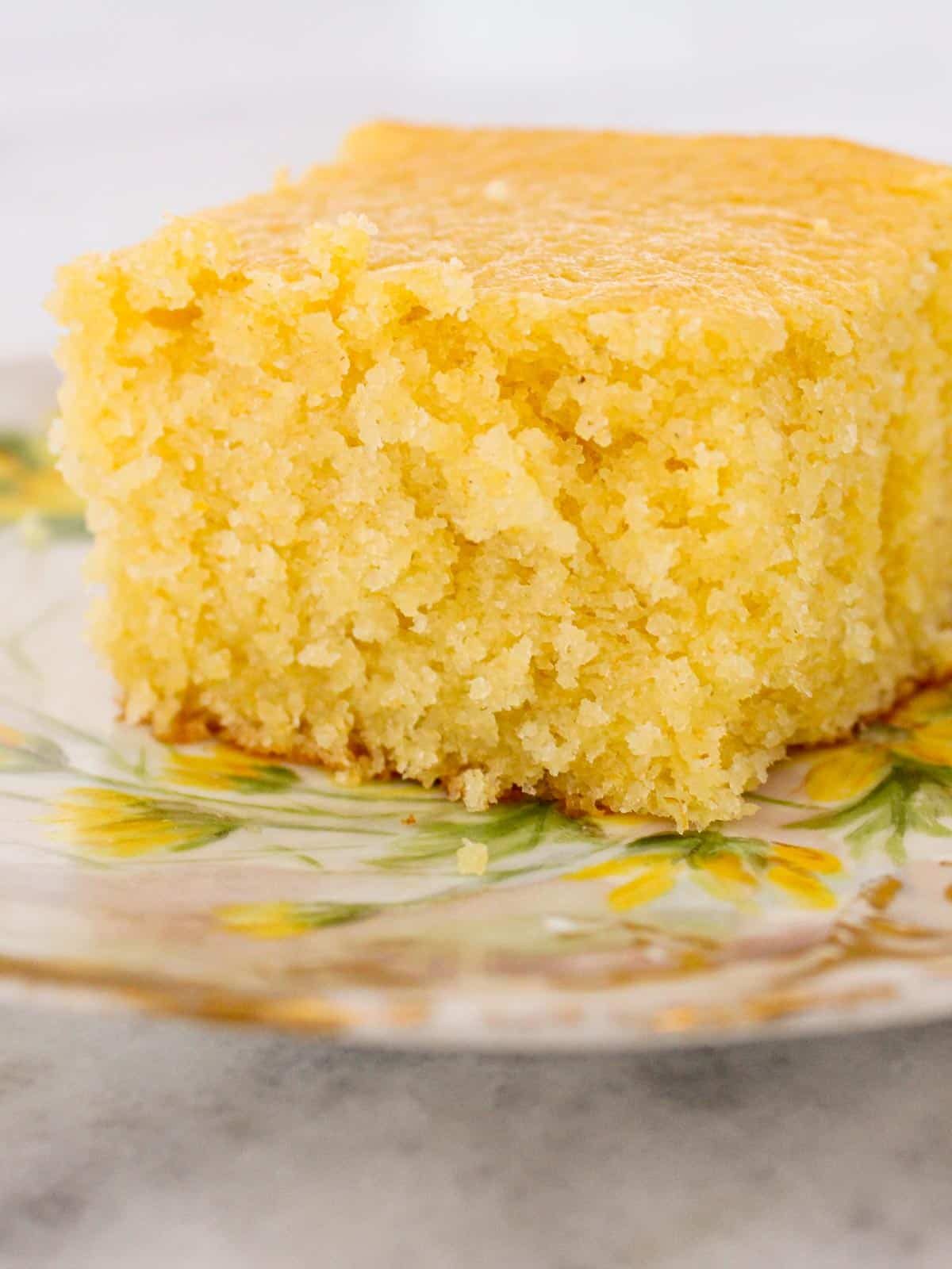 Sweet Cornbread with a Steady Rise