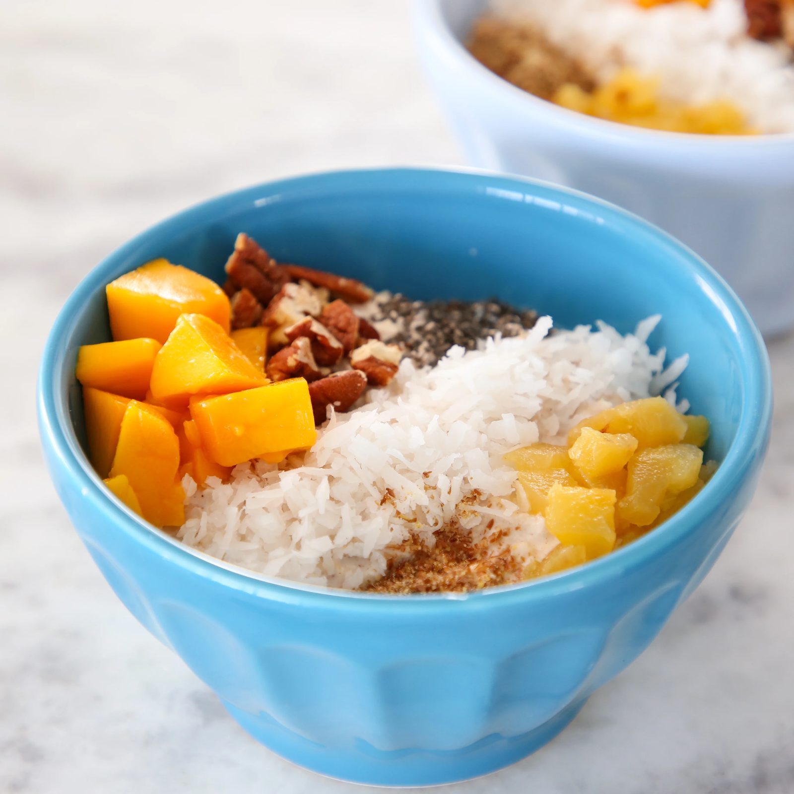 Tropical Overnight Oats before the Day Starts