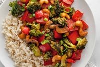 Golden Cashew Vegetable Wok