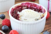 Sweet Blueberry Raspberry Crumble Cups