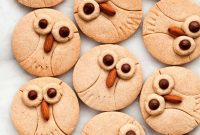 Warm Cinnamon Owl Shortbread Bites