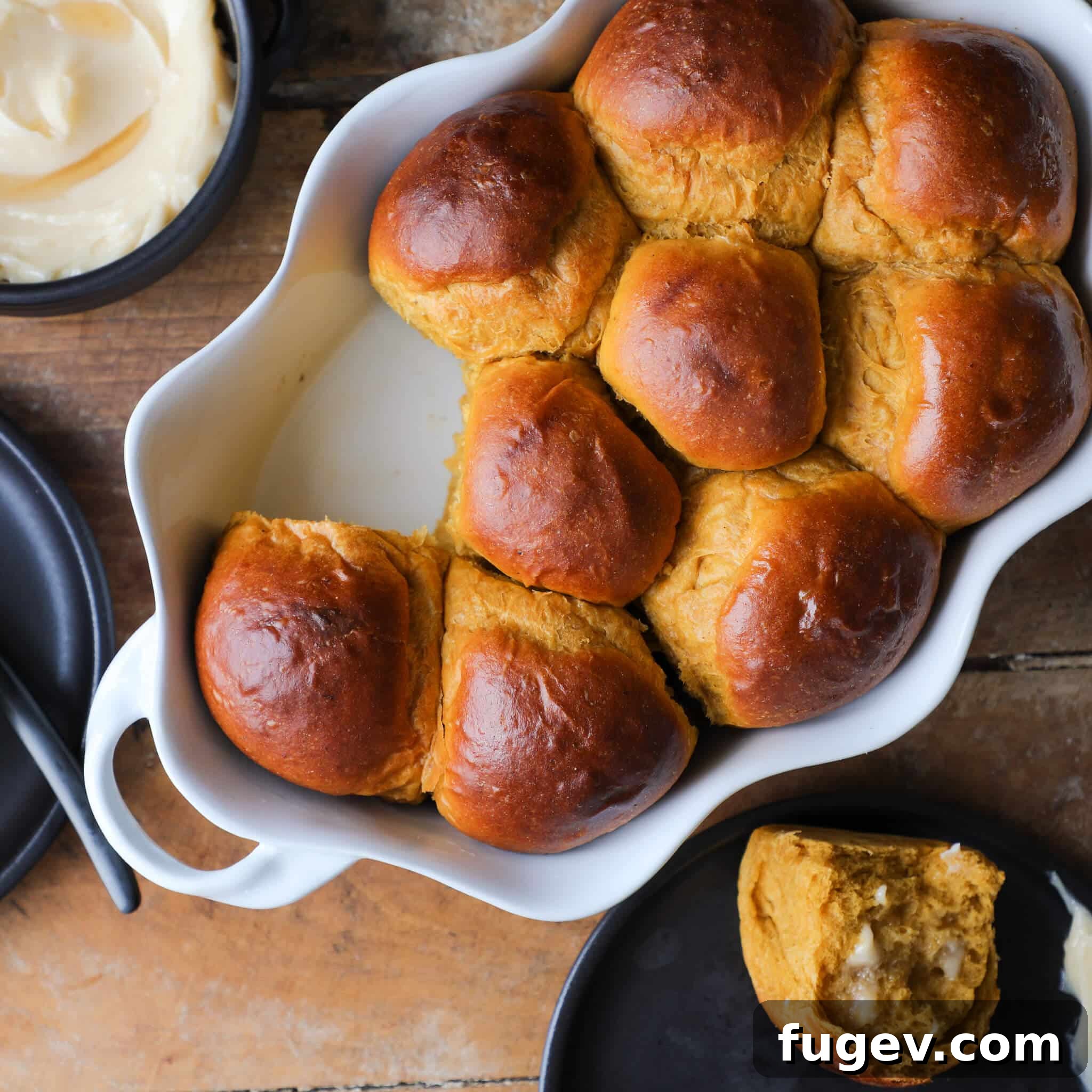 25 Irresistible Pumpkin Recipes for Fall 2 Pumpkin Spice Dinner Rolls: A savory fall treat