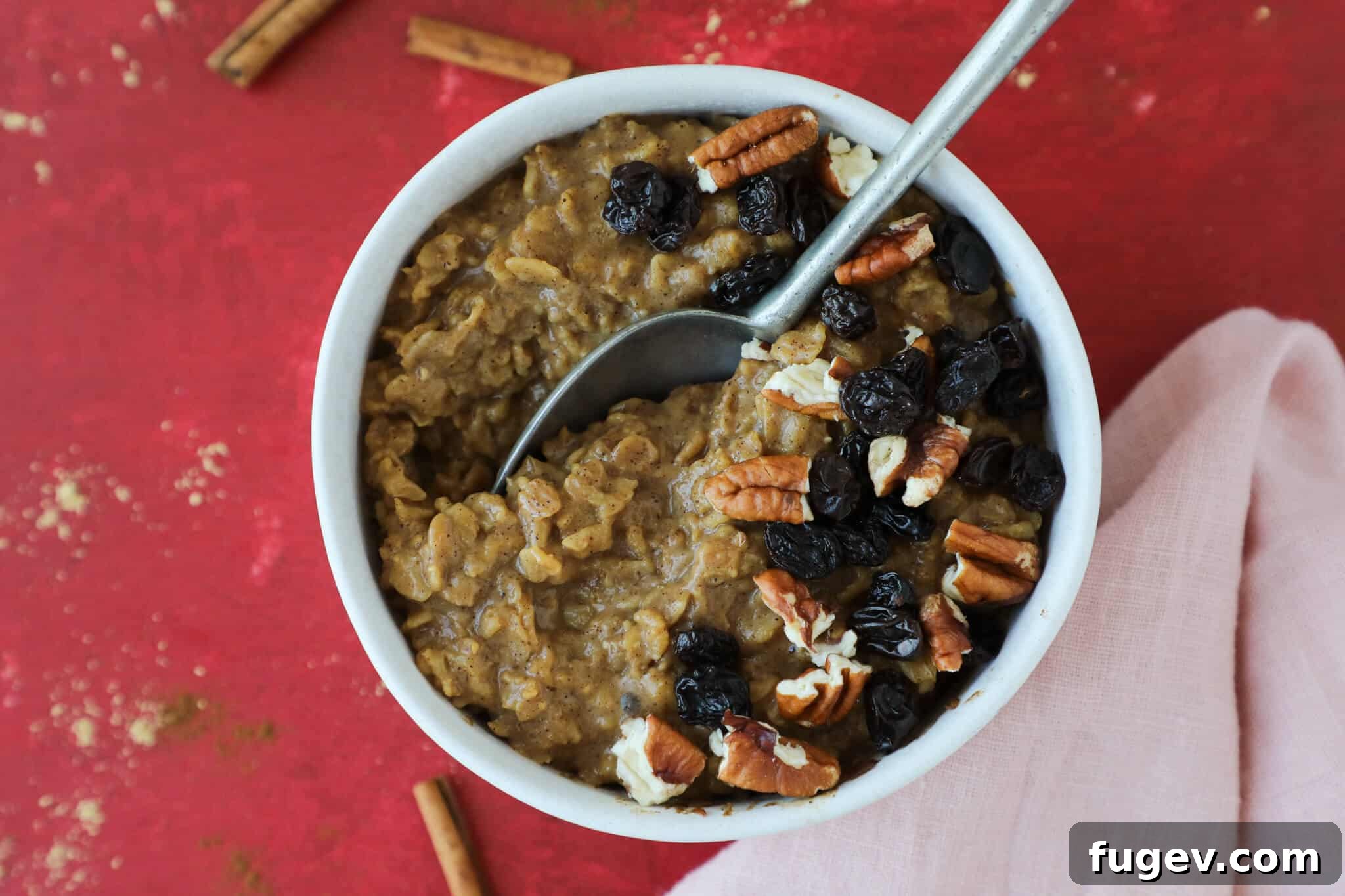 Gingerbread Spiced Oatmeal 6 Healthy Holiday Breakfast with dried fruit and gingerbread oatmeal.