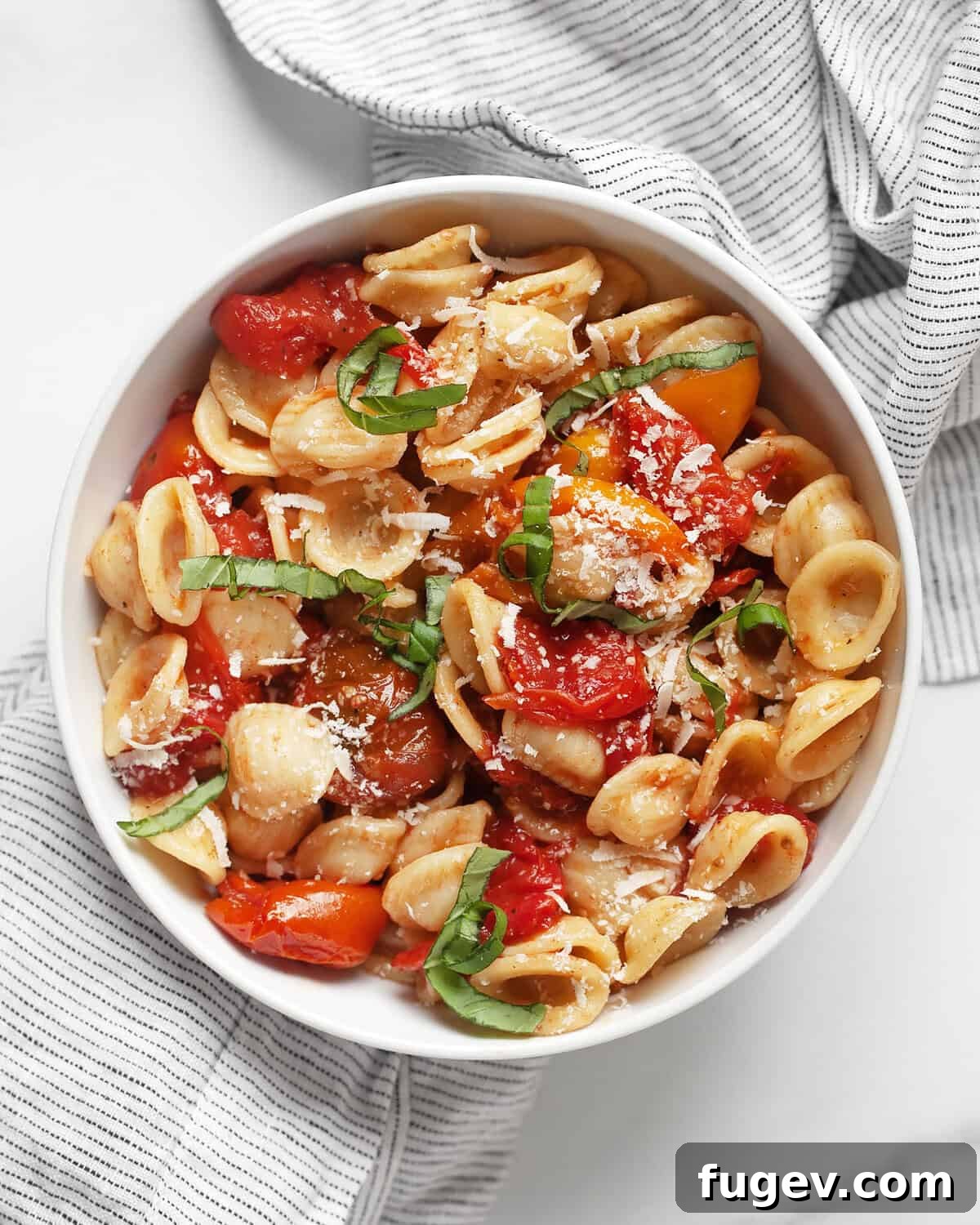 Rustic Roasted Tomato Pasta 7 Roasted tomato pasta in a bowl, ready to be served.